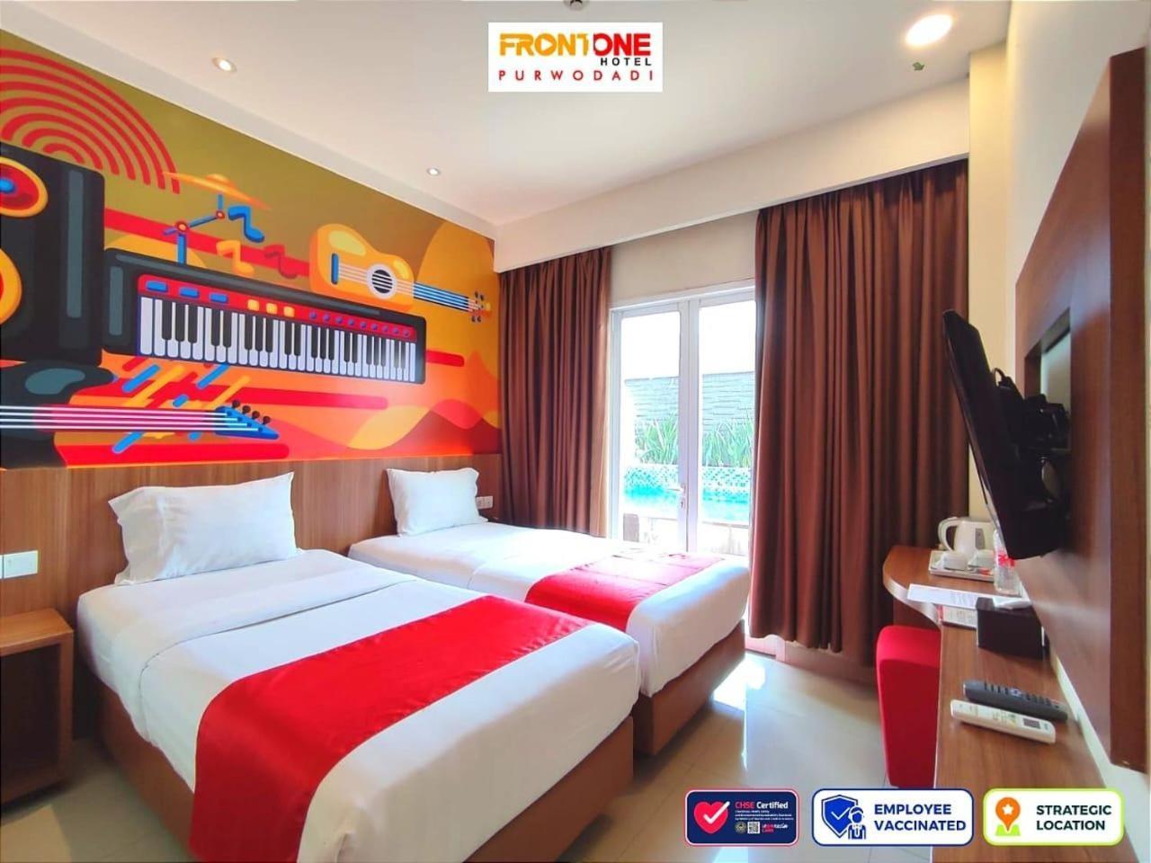 Front One Hotel Purwodadi Purwodadi  Eksteriør bilde