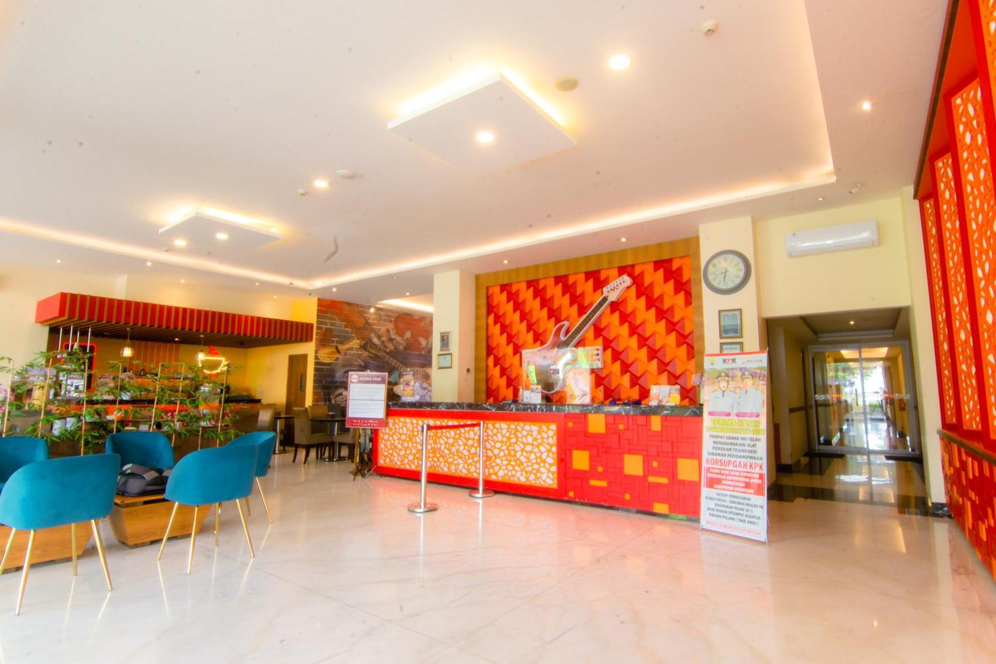 Front One Hotel Purwodadi Purwodadi  Eksteriør bilde